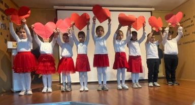 Ören İlk ve Ortaokulu'nda Anneler Günü Coşkuyla Kutlandı