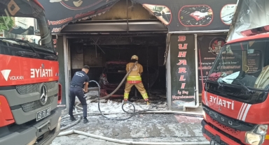Oto yıkamacıda yangın: 1 ölü