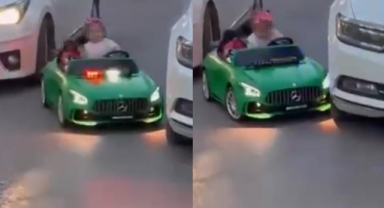 Otomobil, çocuğun bindiği akülü araca çarptı