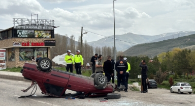 Otomobilin devrilmesi sonucu 2'si çocuk 4 kişi yaralandı