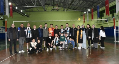 Şebinkarahisar Belediyesi Voleybol Takımı Kurumlar Arası Turnuvada Fırtına Gibi Esti