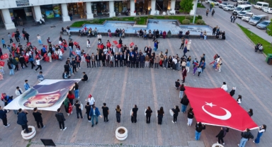 Şebinkarahisar’da 19 Mayıs Coşkusu: Gençlik Yürüyüşü Yoğun Katılımla Gerçekleştirildi