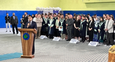 Şebinkarahisar’da Mezuniyet Coşkusu: Giresun Üniversitesi Öğrencileri Mezuniyet Sevincini Yaşadı