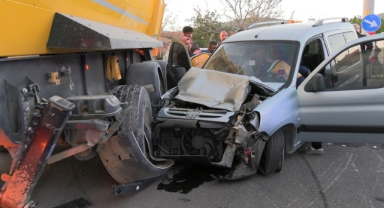 Tavşanlı’da trafik kazası, 5 yaralı