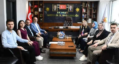 AK Parti Giresun'da Üst Düzey Ziyaret: Teşkilat Gündemi Masaya Yatırıldı