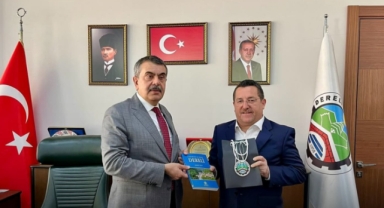 Başkan Şenlikoğlu’ndan Milli Eğitim Bakanı Yusuf Tekin’e Teşekkür