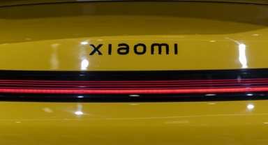 Çinli teknoloji şirketi Xiaomi, yeni elektrikli SUV aracını tanıttı