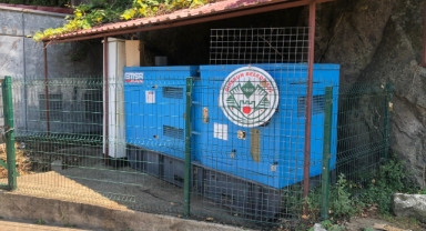 Esnaf ve Vatandaş Tepkili: Keşap Durağı'nda Elektrik Kesik, Belediye Nerede?