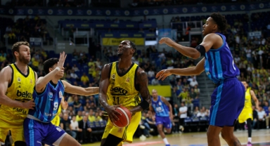 Fenerbahçe, Basketbol Süper Ligi'nde yarı finale yükseldi