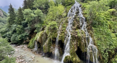 Giresun'da sodalı suları ve yaylalarıyla ünlü o ilçe, doğa tutkunlarını ağırlıyor