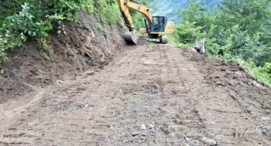 Giresun İl Özel İdaresi Hafta Sonu da Sahadaydı: Koyunhamza Yolu Tesviye Edildi