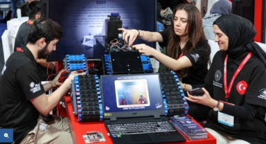 Giresun Üniversitesi Öğrencileri TEKNOFEST 2025 İstanbul’da Yarı Finalde!