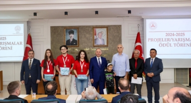 Giresun Valisi Serdengeçti, Başarılı Öğrencileri Ağırladı