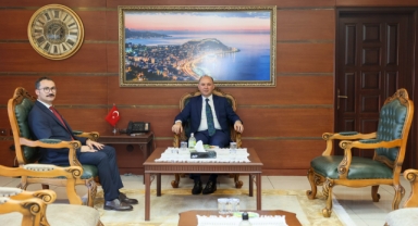 Giresun Valisi Serdengeçti, Başsavcı Pala’ya Yeni Görevinde Başarılar Diledi