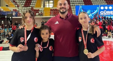 Giresunlu Güreşçiler Şampiyonadan 4 Bronz Madalya ile Döndüler!