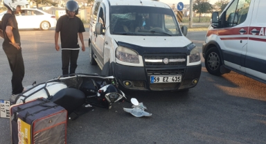 Hafif ticari araç ile çarpışan motosikletli ağır yaralandı