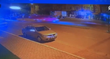 Kamyonet ile çarpışan motosikletin sürücüsü yaşamını yitirdi