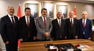 Milli Eğitim Bakanı Yusuf Tekin'den MHP Giresun İl Başkanlığı'na Ziyaret