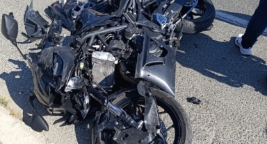 Ordu'da motosiklet ile otomobil çarpıştı: 1'i çocuk 2 yaralı