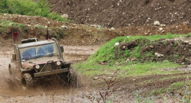 Rize'de Off-Road yarışları nefesleri kesti