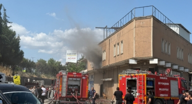Sanayi sitesindeki çıkan yangın panik oluşturdu