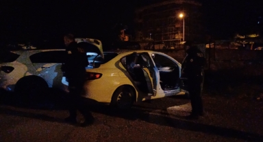 Tekel bayisinde çıkan kavganın ardından polis ekiplerinden kaçan 4 kişi, kovalamaca sonucu yakalandı