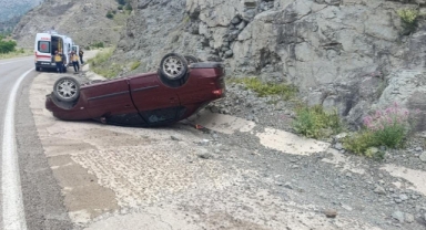 Ticari taksi dere yatağına uçtu: 1 yaralı