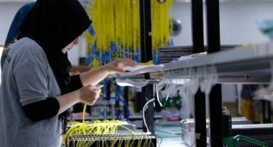 Ücretli çalışan sayısı yıllık yüzde 2,4 arttı