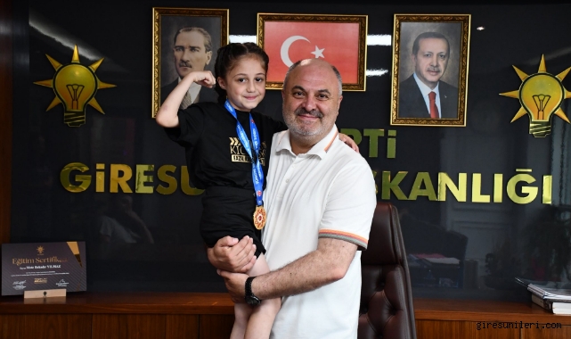 AK Parti Giresun İl Başkanı Yılmaz'dan, Minik Şampiyona Tebrik