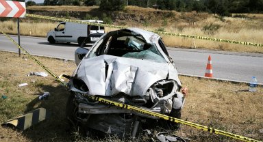 Amasya'da devrilen otomobildeki 1 çocuk öldü, 4 kişi yaralandı