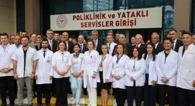 Bakan Memişoğlu’ndan Giresun Sağlık Camiasına Önemli Mesaj: ‘Biz Kocaman Bir Aileyiz’