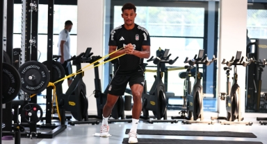 Beşiktaş, günün ikinci antrenmanında salonda çalıştı
