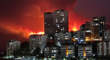 Bursa'da gecenin karanlığı yangının alevleriyle aydınlandı