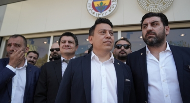 Fenerbahçe Yüksek Divan Kurulu Başkanlığı'na 9 bin 700 imza teslim edildi