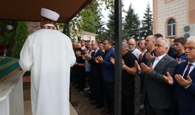Gazeteci Cem Küçük’ün Babası, Giresun'da Son Yolculuğuna Uğurlandı