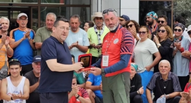 GİDOSK’tan Dereli Belediye Başkanı Şenlikoğlu’na Teşekkür Plaketi