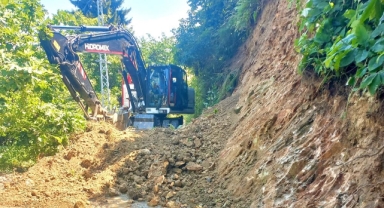Giresun İl Özel İdaresi’nden Hafta Sonu Mesaisi: O Yolda Güvenli Ulaşım İçin Önemli Çalışma