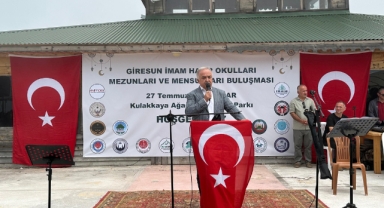 Giresun Milletvekili Temür, İmam Hatip Mezunlarıyla Buluştu
