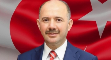 Giresun Valisi Serdengeçti’den 15 Temmuz Demokrasi ve Milli Birlik Günü’ne özel mesaj; ‘O gece, vatanın sahipsiz olmadığını tüm dünyaya haykırdığı bir milattır’