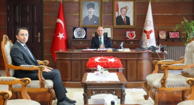 Giresun Valisi Serdengeçti’den, Samsun 110. Dönem Kaymakam Adayı Nalçacı’ya Tebrik