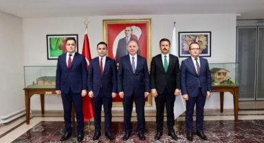 Giresun Valisi Serdengeçti, Kaymakam Vekillerini Makamında Ağırladı