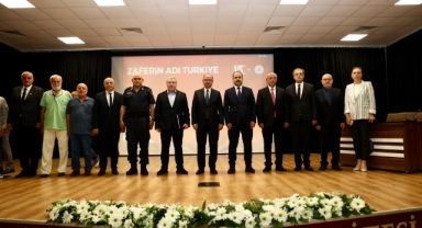 Giresun Valisi Serdengeçti, ‘Zaferin Adı Türkiye’ Konferansına Katıldı