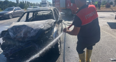 İki otomobil çarpıştı: 4 yaralı