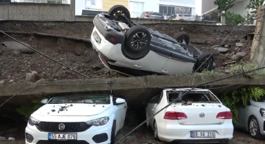 İstinat duvarı yağmur sularına dayanamadı: 4 araç zarar gördü