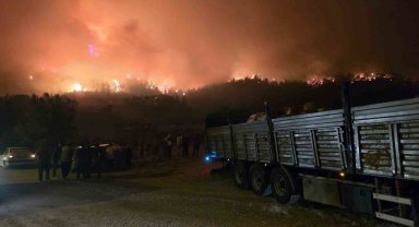 Karabük'teki yangın Ankara karayoluna indi