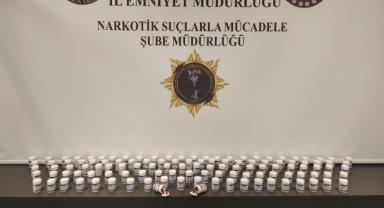 Kargo paketinde 6 bin 552 sentetik ecza hapı ele geçirildi