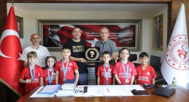 Kick Boks’ta Giresun Rüzgarı: Alt Minikler Şampiyonlukla Döndü