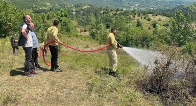 Kopan yüksek gerilim hattı teli yangına sebep oldu