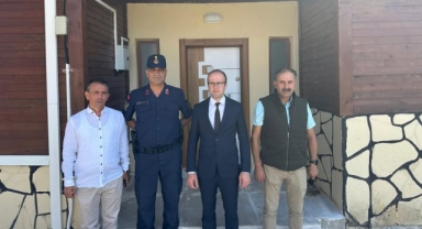 Kulakkaya’da Güvenlik Ön Planda: Kaymakam Azman'dan Jandarma Asayiş Noktasına Ziyaret