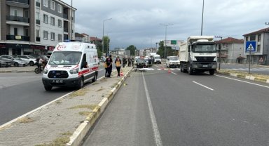 Minibüsün çarptığı bisikletli hayatını kaybetti